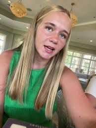 Caroline Arthur Tall