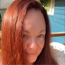 How to help newly hatched ducklings with mobility issues?