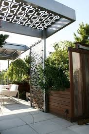 Metall Pergola 23 Ideen Fur Alle Jahreszeiten Garten Pergola Gartenlaube Zenideen Pergola Metall Pergola Pergola Schatten