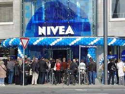 Consultez 46 258 avis de voyageurs, 58 772 photos, les meilleures offres et comparez les prix pour 838 hotels à berlin sur tripadvisor. Nivea Haus Sturm Auf Die Wellness Oase Manager Magazin