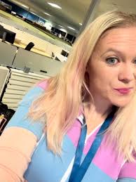 12 year old Lori would never believe this happened. 41 year old Lori barely  believes this happened. Thank you, @d.sawa & @riccigrams. 🥹 I adore you  both.. both Now & Then (🥁)