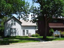 This institution is an equal opportunity provider and employer. The House That Pa Charles Ingalls Built In 1887 It S On The Guided Tour Picture Of Laura Ingalls Wilder Historic Homes De Smet Tripadvisor