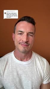 Derek Hickey's Instagram, Twitter & Facebook