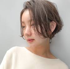 丸顔さんに似合う前髪は 前髪チェンジで素敵ヘアになろう hair 似合う前髪 前髪 ヘアスタイル