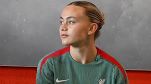 Zara Shaw: Liverpool midfielder suffers ACL injury