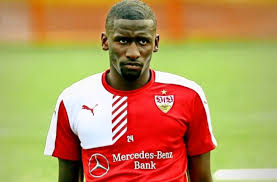 Das musste ich erst einmal. Nach Seiner Verletzung Ist Antonio Rudiger Am Boden Stuttgarter Zeitung