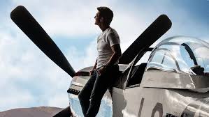 Он оставил службу и начал работать на земле, обучая новичков. Top Gun 2020 Meverick Tom Cruise Kembali Mengudara