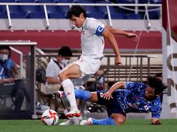 Estaban habilitados para integrar su respectiva selección nacional jugadores que nacieron luego del 1 de enero de 1997, con la inclusión de tres futbolistas sin restricción de edad. Vgyyeynlorqgom