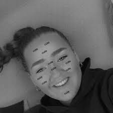 Lucy Mortimer (@lucy_mortimer)