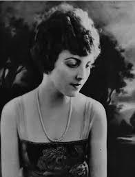 Who is Lucy Cotton dating? Lucy Cotton boyfriend, husband