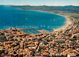 The massif des maures is a small mountain range in southeastern france. 13686833 Saint Raphael Var Vue Generale Aerienne Auf Fond Le Massif Des Maures S Ebay