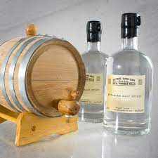 Mature Your Own Whiskey Kit Lets You Age Spirits Right In Your Basement