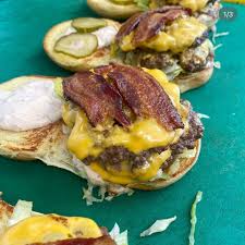 Profile for EARL Kakaako