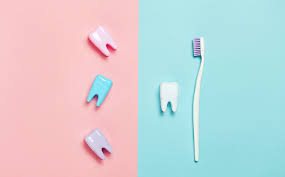 Das milchgebiss des hundes bricht ab der dritten lebenswoche durch. Milchzahne Richtig Pflegen Gesund Im Mund Von Anfang An Familien Magazin