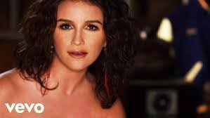 Ashton Shepherd's Instagram, Twitter & Facebook