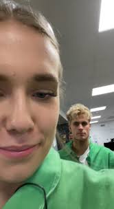 Victor Sotberg Redder Folk