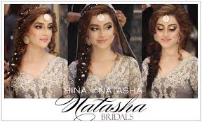 A paasa and a maang tikka both! 35 Cute Hairstyles With Maang Tikka Maatha Patti This Season