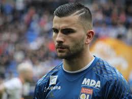 And it took another fifteen minutes to finally see ol worry bizot, the brest goalkeeper. Ol Brest Les Lyonnais Auraient Pu Faire Beaucoup Mieux 2 2 Video