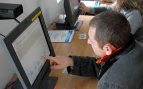 Alege de mai jos ce bancuri doreşti să citeşti Cele Mai Grele IntrebÄri De MecanicÄ Din Chestionarele Auto