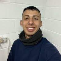 26100+ perfiles de «Ramiro»