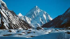 W grudniu na drugi co do wysokości szczyt ziemi (8611 m) ma wyruszyć polski zespół. Narodowa Wyprawa Na K2 Zima Odwolana