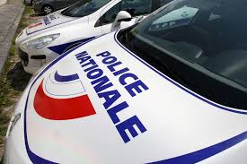 Il a été retrouvé, ce vendredi matin, immergé dans le port, à proximité de la capitainerie. Thonon Les Bains Prison Ferme Apres Un Coup De Folie Le Messager