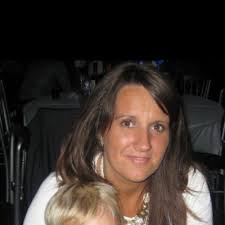 Barndommen trak spor ind i voksenlivet, og først foto: Jill Casey On Twitter Casey S Mum Lee Is Mugging You Off Day 24 Celebrity Big Brother Http T Co Kfcuskkalu Via Youtube