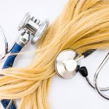 Une perte vaginale ou perte blanche, appelée aussi leucorrhée, se définit comme l'écoulement non sanglant provenant du causes. Chute De Cheveux 10 Problemes De Sante Qui Font Perdre Les Cheveux