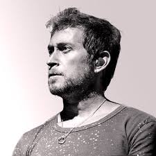 Motion by Ilya Kuznetsov • Uppbeat