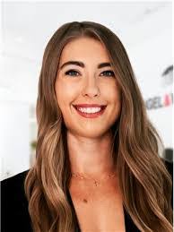 Trisha Shaver's Instagram, Twitter & Facebook