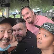 Desmond Murphy's Instagram, Twitter & Facebook