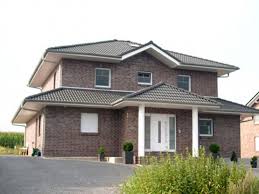 In den geschäftsfeldern küchen, wohnen, schlafen sowie bad + haus unterstützen die garant. Meran Einfamilienhaus Von Garant Haus Bau Gmbh Hausxxl Toskana Haus Haus Einfamilienhaus