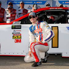 Follow your favorite team and driver's progress with daily updates. Nascar Kansas Speedway 2017 Qualifying Results Ryan Blaney Wins 1st Career Pole Sbnation Com