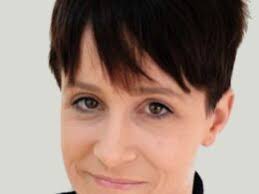 5 key turning points of Eren Ozmen's career journey: The female immigrant  billionaire all set to rival Musk in Space — TFN