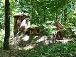Ihren urlaub oder ihr freies wochenende zu planen, muss nicht kompliziert sein. Wald Abenteuer Im Hessischen Outdoorzentrum Lahntal