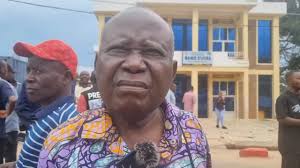 🇨🇩#RDC-Uvira : Les populations réclament la paix . éclairage d’un notable  sur la situation sécuritaire après la marche du M23/RDF/AFC et son retrait  annoncé, À Uvira, Me Bitahwa Kasigwa Jean ...