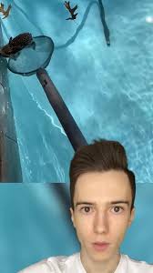 Зайка Незнайка и его приключения в бассейне