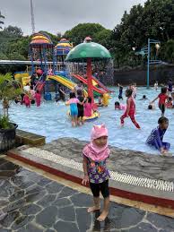 Menemani Anak Anakku Berenang Di Fishing Valley Water Park Bogor Jawa Barat Indonesia Accompanying My Children To Swim At Fishing Valley Water Park Bogor West Java Province Indonesia Steemit