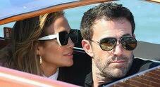 Jennifer Lopez e Ben Affleck, mistero divorzio: le fedi tolte dalle dita  tornano al loro posto