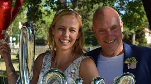 Heneghan peter hennessy lisa l. Angekommen Frank Buschmann Hat Seine Lisa Geheiratet Promiflash De