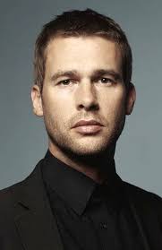 What hairstyle suits a big forehead? Pin On Mens