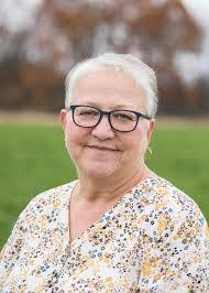 Joann Coon's Instagram, Twitter & Facebook