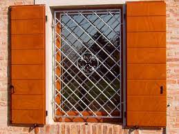 Preventivo inferriata apribile anta per porte e finestre. Produzione Vendita E Posa In Opera Di Inferriate Di Sicurezza Inferriate Per Finestre Inferriate Per Porte Inferriate Prezzi Inferriate Esterne Inferriate Usate Inferriate Online Inferriate Blindate Inferriate In Ferro Battuto Inferriate Interne