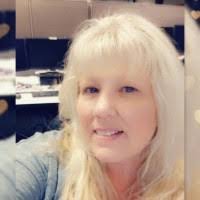 Terri Gill's Instagram, Twitter & Facebook