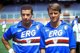 Questo video è completamente dedicato a roberto mancini e gianluca vialli, una delle coppie d'attacco più forti di sempre. Euro 2020 Roberto Mancini Un Pezzo Di Questa Coppa E Dedicato A Paolo Mantovani E Ai Sampdoriani Genova 24