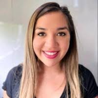 Leslie Parham's Instagram, Twitter & Facebook