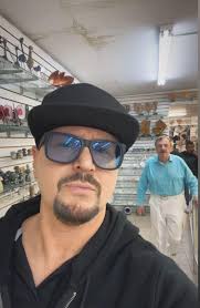 Zak just hit puberty. S02E05 (Birdcage Theatre)