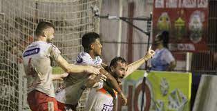 Get the latest brusque news, scores, stats, standings, rumors, and more from espn. Elenco Curto No Estadual Grande Na Serie B Planos Do Brusque Para 2021