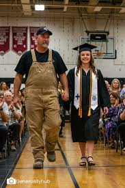 A girl proudly brought her janitor dad to Father's Day at school… but the principal froze the moment she recognized him. The auditorium lights hit like a spotlight in a courtroom—polished shoes