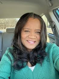 Linda Klem's Instagram, Twitter & Facebook